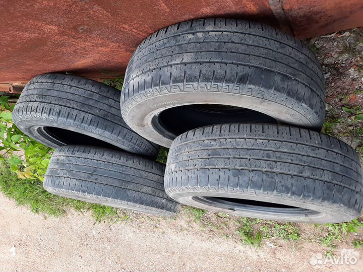 Continental ContiCrossContact LX 215/65 R16