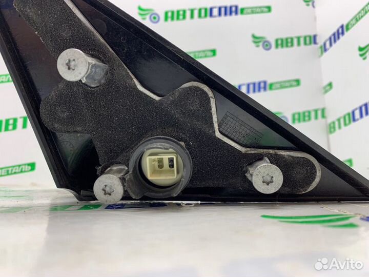 Зеркало двери левое Bmw 118D E81 дизель 2008