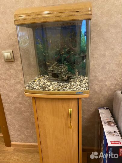 Аквариум с тумбой