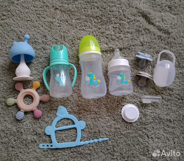 Бутылочки и соски бу