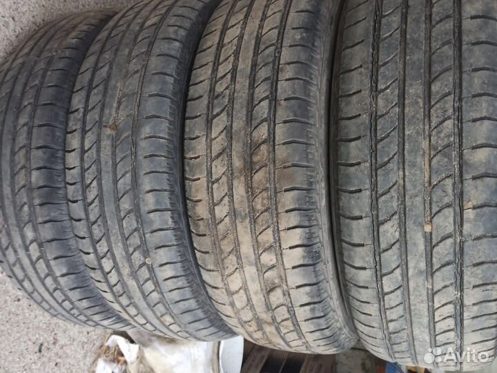 Nexen Roadian 541 235/75 R16 108H