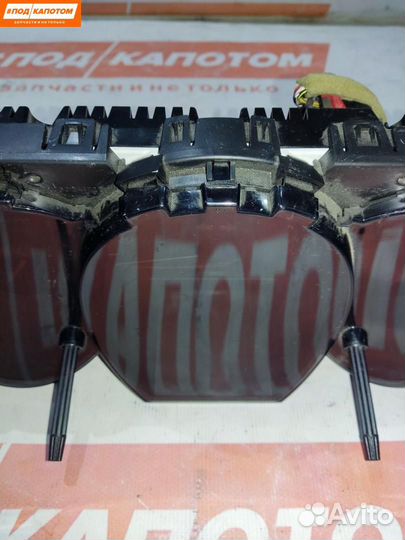 Панель приборов (щиток) Suzuki Grand Vitara