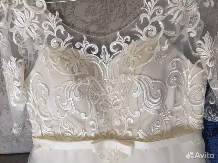 Свадебное платье