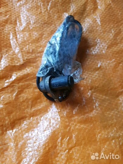 Датчик ABS передний правый Nissan Maxima А33