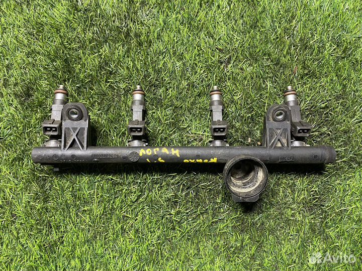 Рейка топливная (рампа) Renault Logan