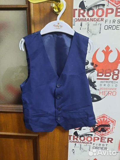 Костюм тройка на рост 110