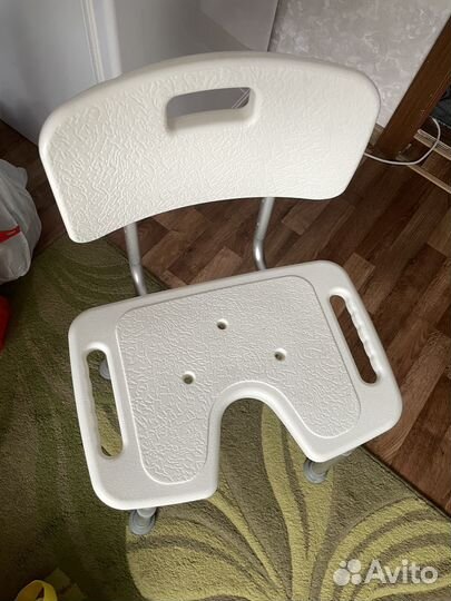 Стульчик для купания в ванной