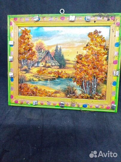 Картина. Панно. Янтарь. Размер 17.5х 14.5 см