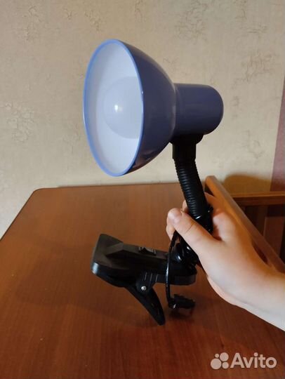 Светильник настольный