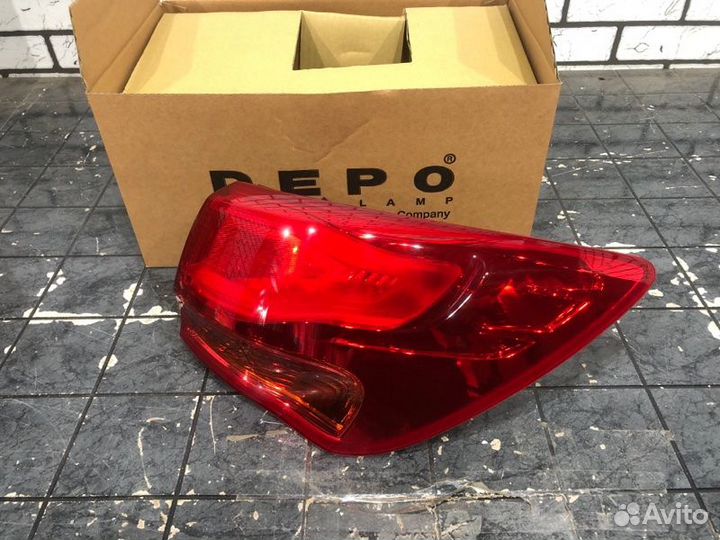 Фонарь задний правый Kia Ceed JD