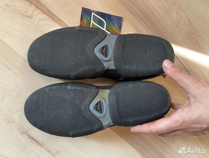 Гидротапки Neil Pryde. Размер 24.0-24.5 см