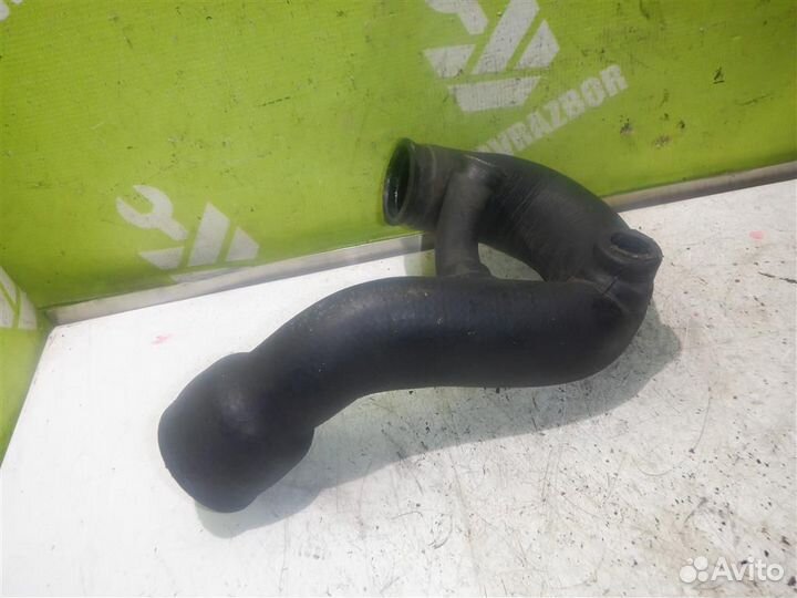 Патрубок интеркулера Ауди 80 90 Б3