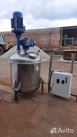 Ёмкость-смеситель двухосевой едс-500