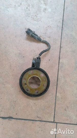 Датчик коленвала Opel Astra H Z16XER