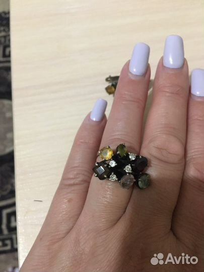Серебряное кольцо и сережка