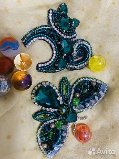 Брошь 