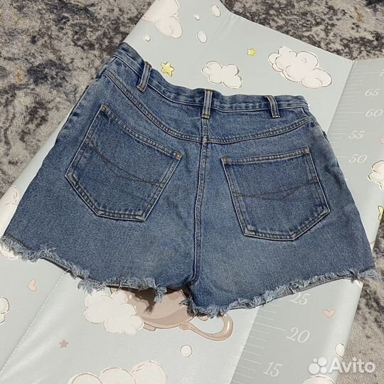 Джинсовые шорты