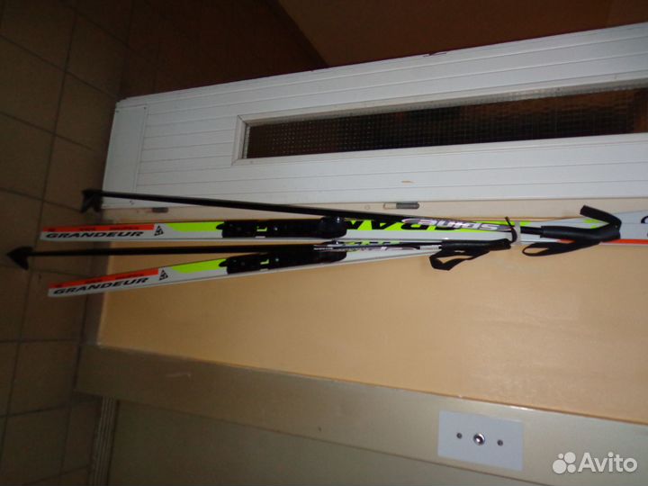 Продам лыжи