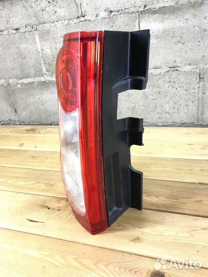 Фонарь задний левый LADA Largus K4M 2017