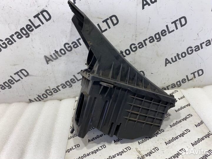 Корпус воздушного фильтра Jaguar Xf I Рестайлинг