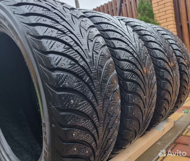 Sava Eskimo Stud 205/55 R16 91T