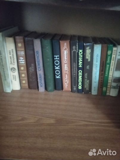 Книги разных жанров