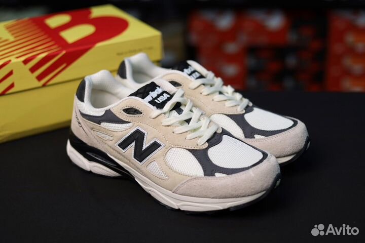 Кроссовки New Balance 990 v3