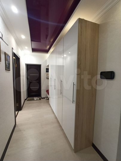 2-к. квартира, 74 м², 6/18 эт.