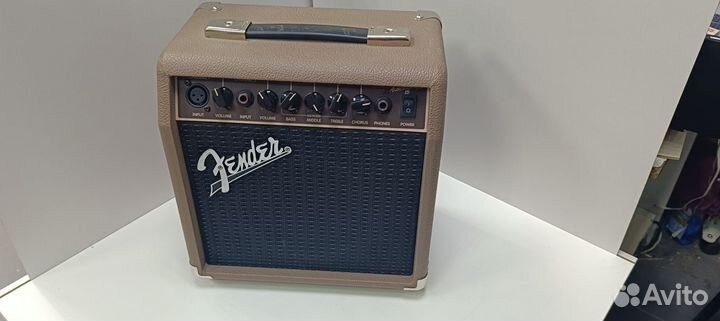 Комбоусилитель Fender Acoustasonic 15