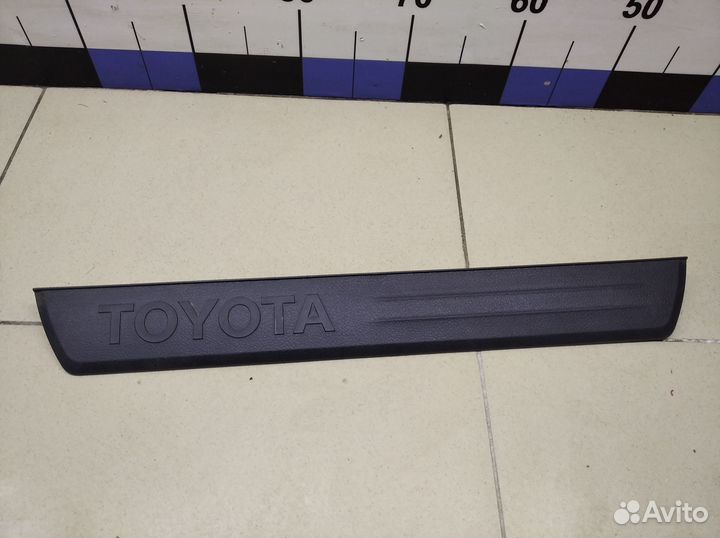 Накладка порога (внутренняя) Hi Lux 2015