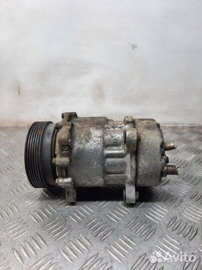 Компрессор кондиционера Seat Leon хэтчбэк 5 дв