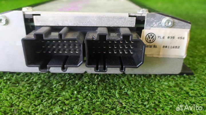Усилитель звука Volkswagen Touareg BKJ 2004
