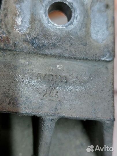 Кронштейн двигателя Opel Vectra b Опель вектра б