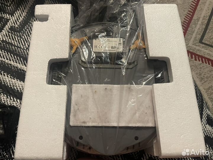 Робот пылесос