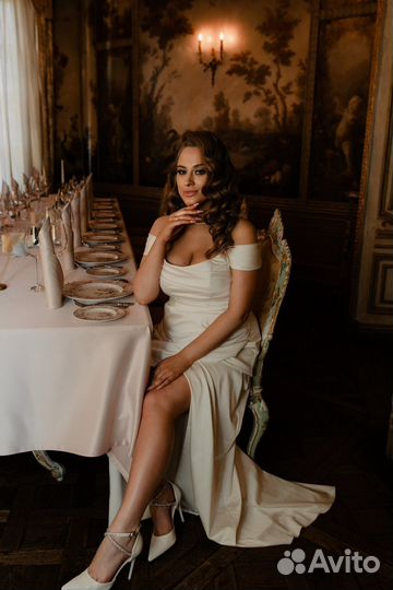 Свадебное платье 46 48 бу