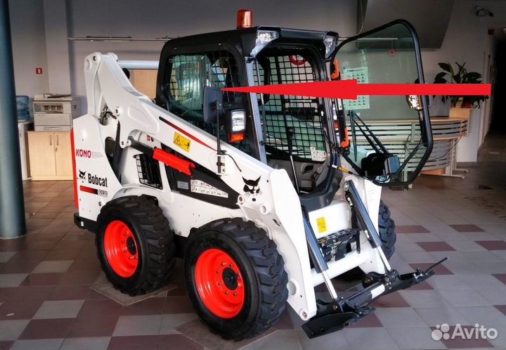 Форточка подвижная на Bobcat 530/650/710 Стекло