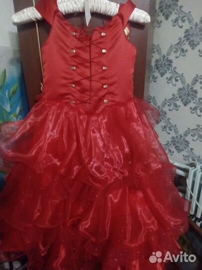 Очень нарядное платье