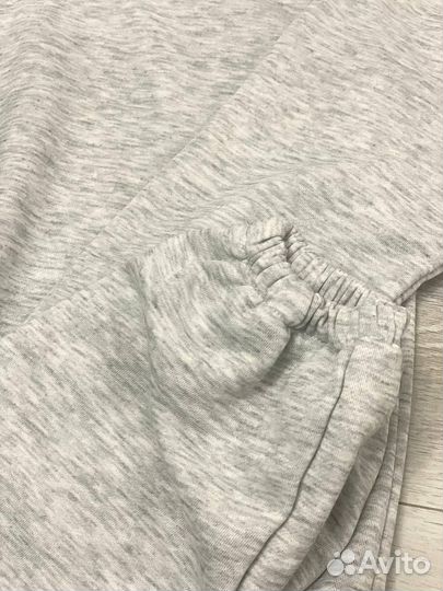 Костюм спортивный женский новый