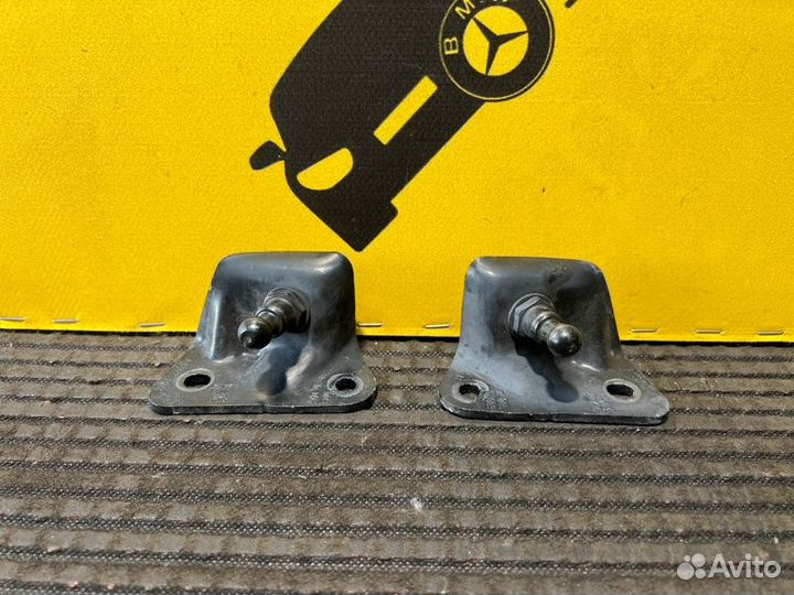 Кронштейн амортизатора Mercedes Benz Gls X166