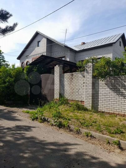 Дом 390 м² на участке 12,3 сот.