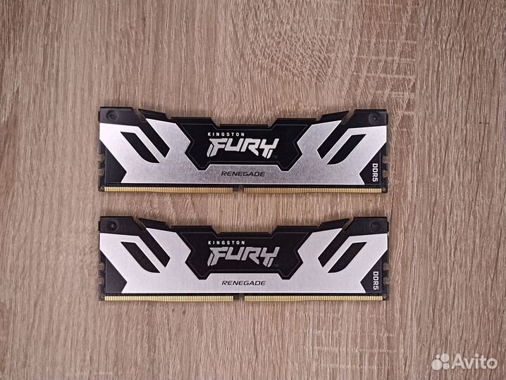 Kingston fury Renegade 2x16гб DDR5 6400 CL32