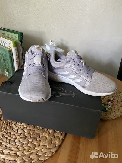 Кроссовки женские adidas 37 размер оригинал