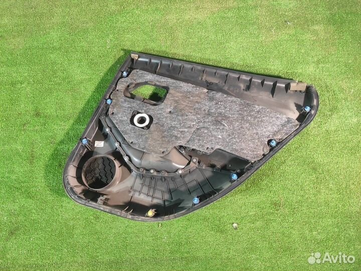 Обшивка двери задняя левая Kia Rio 3 седан 1.4