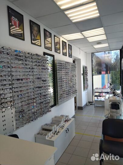 Продаётся готовый бизнес салон оптики
