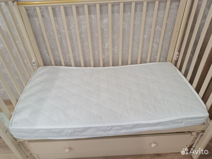 Продам кроватку