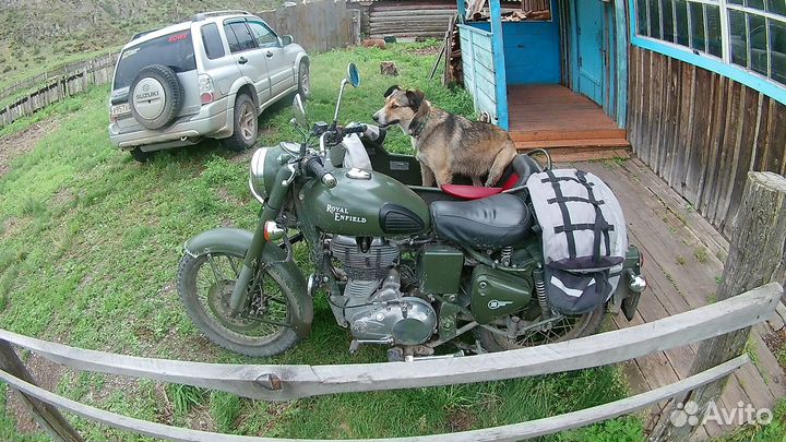 Royal Enfield Bullet 500 EFI с коляской Rocket