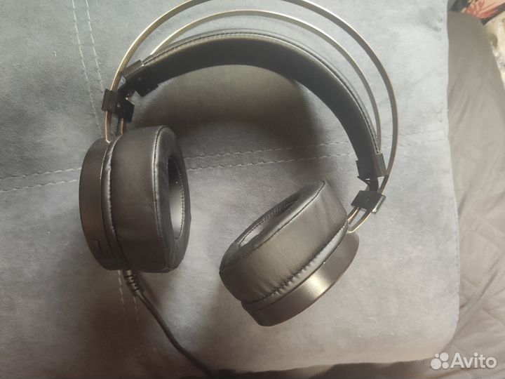 Игровые наушники с микрофоном