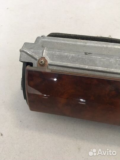 Дефлектор центральный Volkswagen Phaeton (1904)