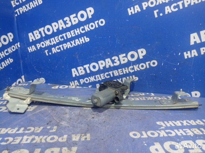 Передний левый стеклоподъемник Renault Duster