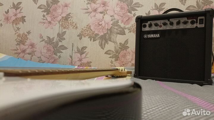 Электрогитара Yamaha pacifica 012